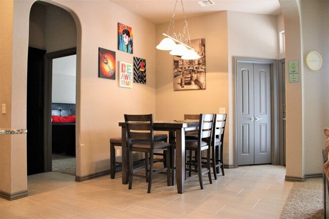 Photo - 10916 S W 32nd Terrace