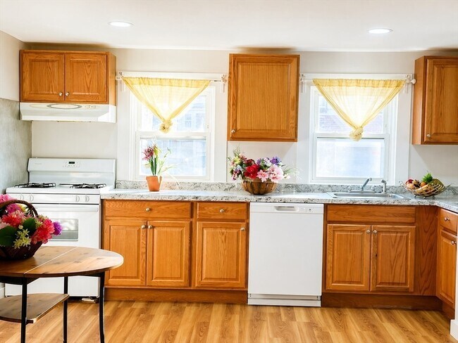 Photo - 8 Ralph Piteri Terrace