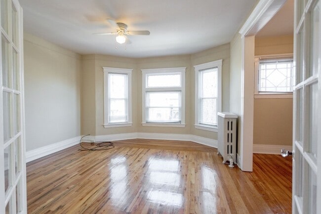 Photo - 1659 Leverette St