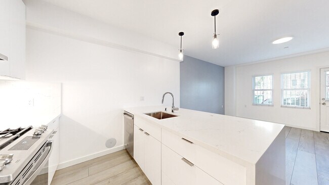 Photo - 201 Divisadero St Unit 201-02A