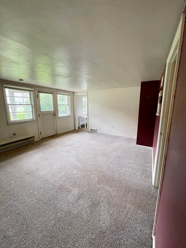 Photo - 1108 NE B St