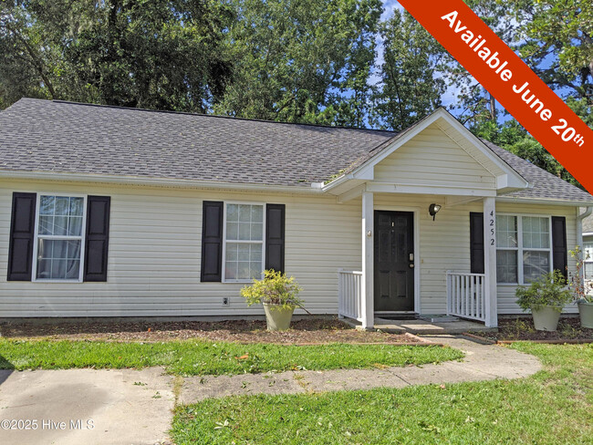 Building Photo - 4252 Sunglow Dr Rental