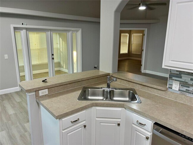 Photo - 951 Vindale Rd