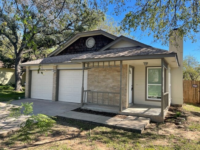 Building Photo - Remodeled 3/2 in near MoPac and Parmer Ln Rental