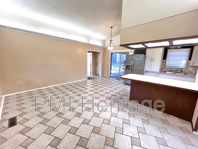 44 Billingsley Dr