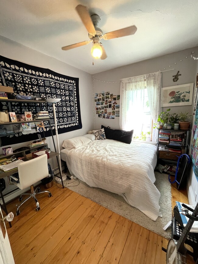 Building Photo - 56 Calumet St Unit 1 Rental