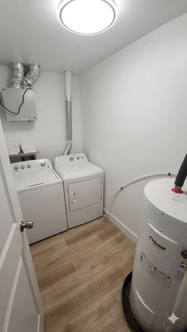 Photo - 7 Charlton Ave Unit 1