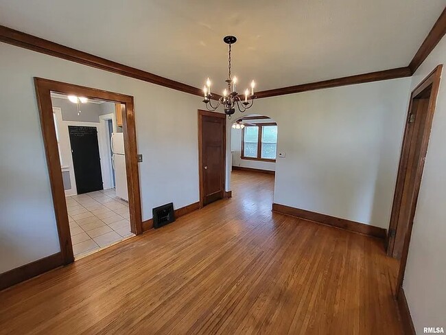 Photo - 1021 W Hanssler Pl