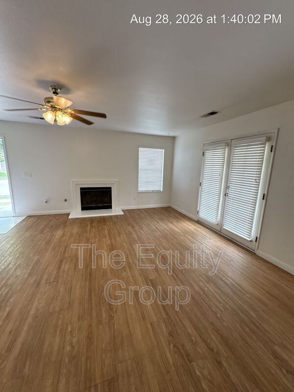 Photo - 2633 S Maselli St