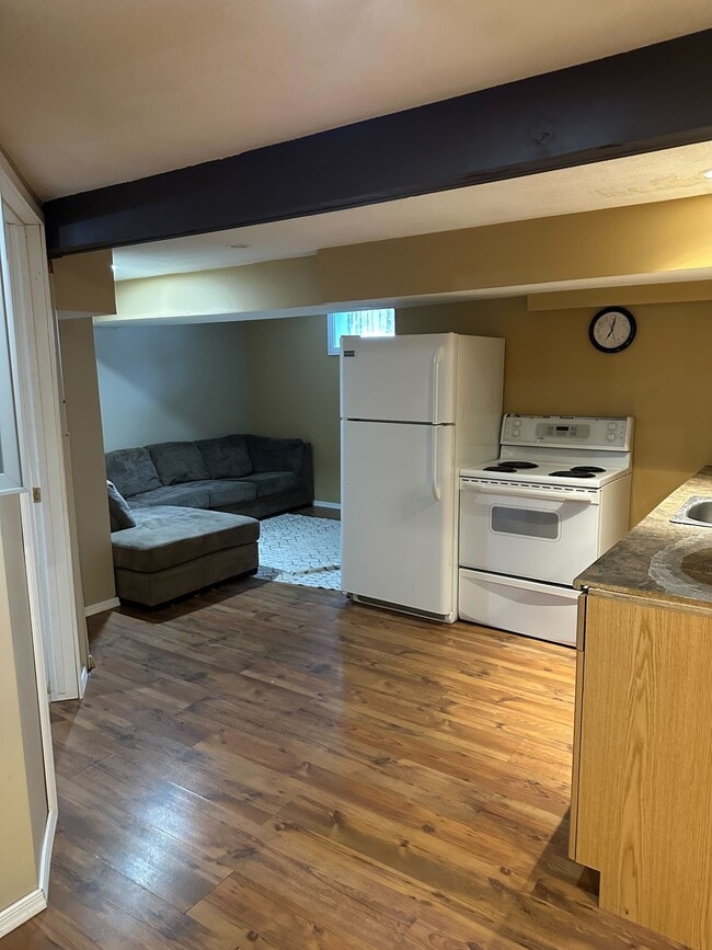 Photo - 11 Krivel Crescent