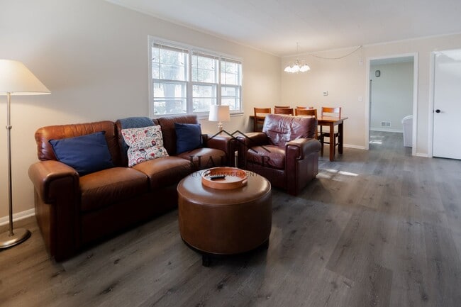 517 5th Ave SE Unit 517