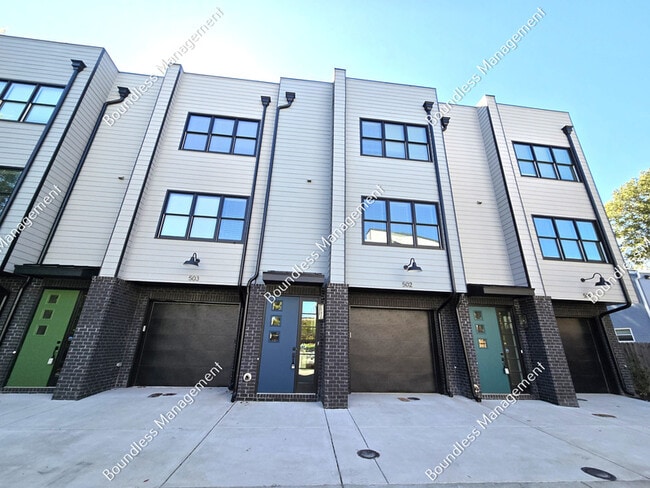 Building Photo - 340 Eugenia St SW