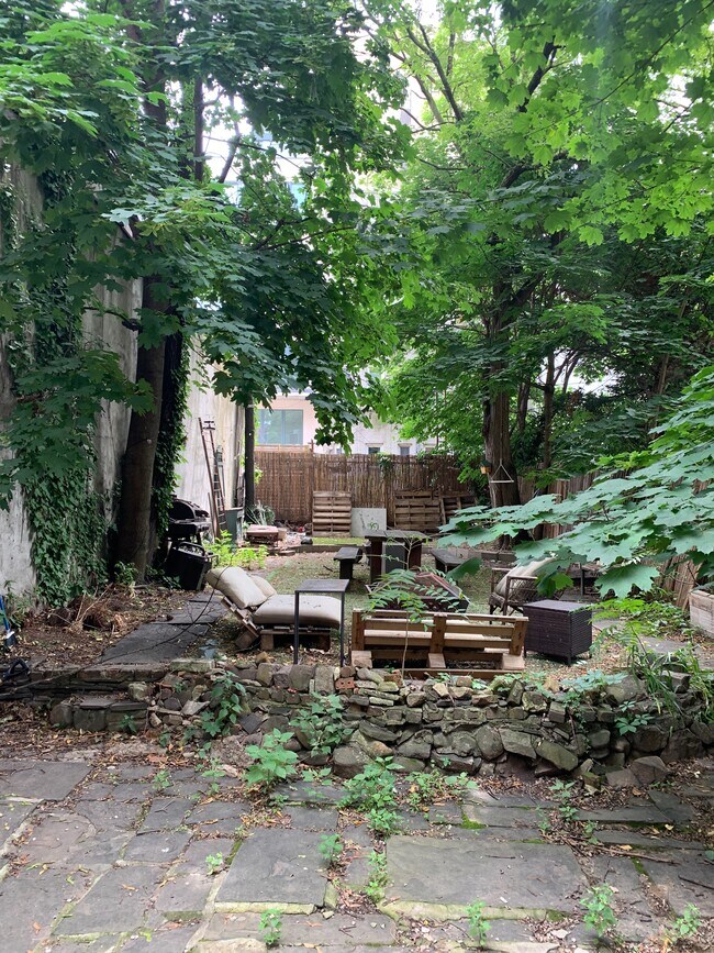 Photo - 72 S 1st St Unidad 1