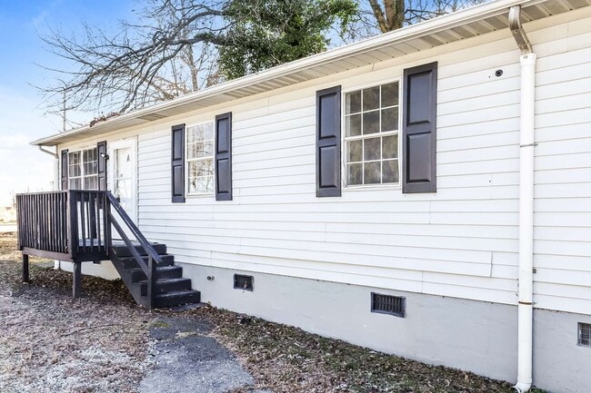 Photo - 638 S Elm St