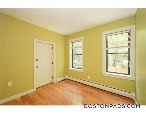12 Prince St Unit 2
