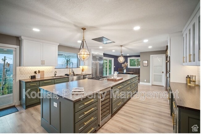Photo - 816 E 16th Ave