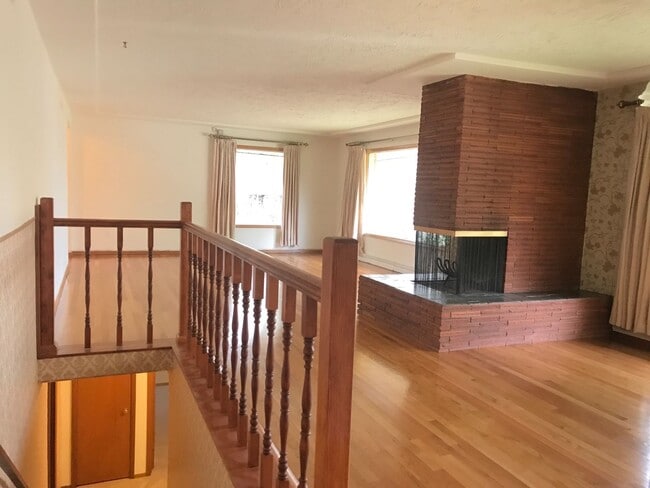 Photo - South Hill Charm