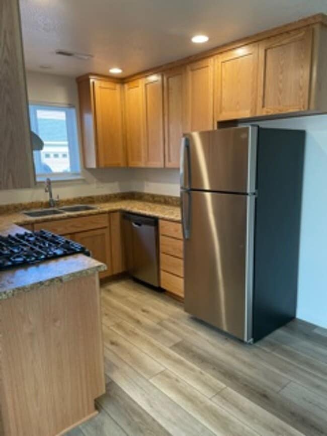 Photo - 3 BEDROOMS SINGLE LEVEL HOME