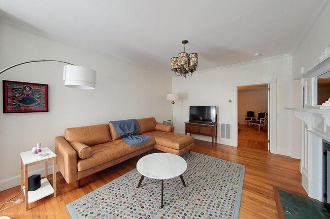 34 Catherine St Unit A