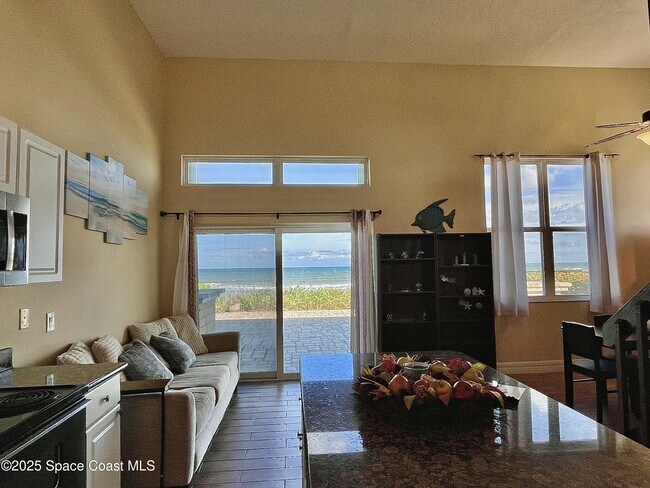 Photo - 799 Shell St