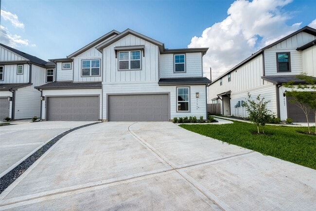 Photo - 27966 Western Crk Ct