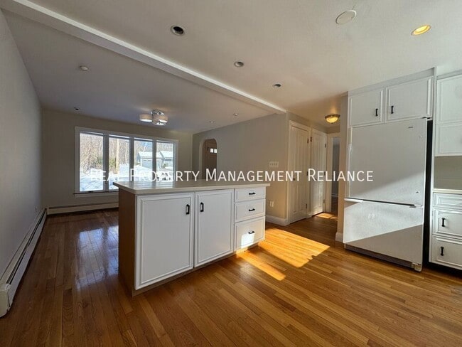 Photo - 30 Morningside Ln