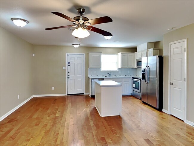 Photo - 4403 Thistle Pond Ct