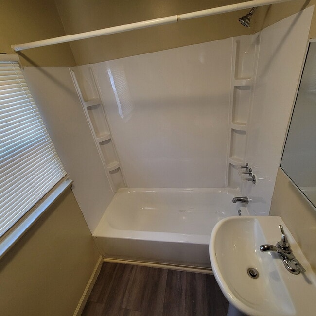 Photo - conveniently located around the corner from popular Garfield Park