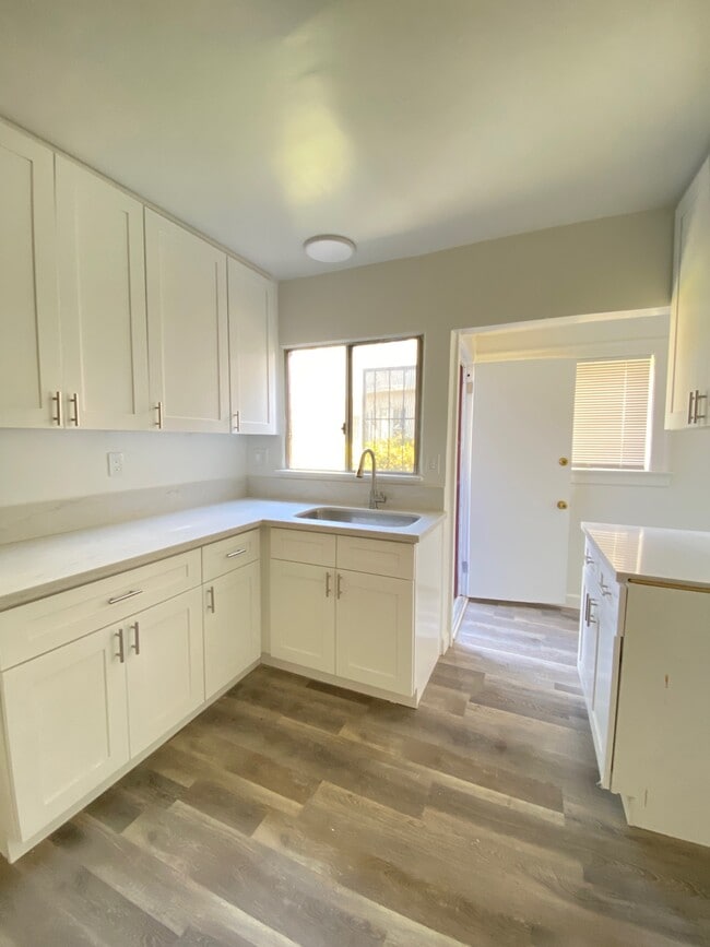 Photo - 1722 S Redondo Blvd