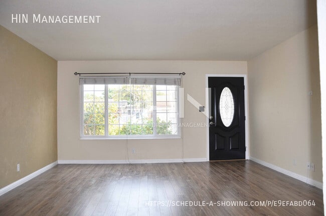 Photo - 2198 Goldcrest Cir