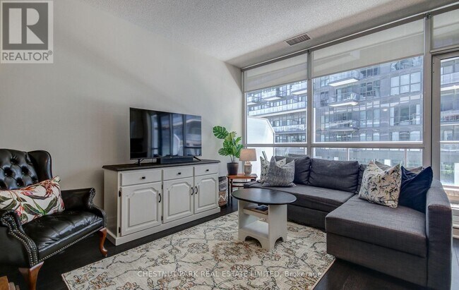 Photo - 80 Marine Parade Dr Unit 229