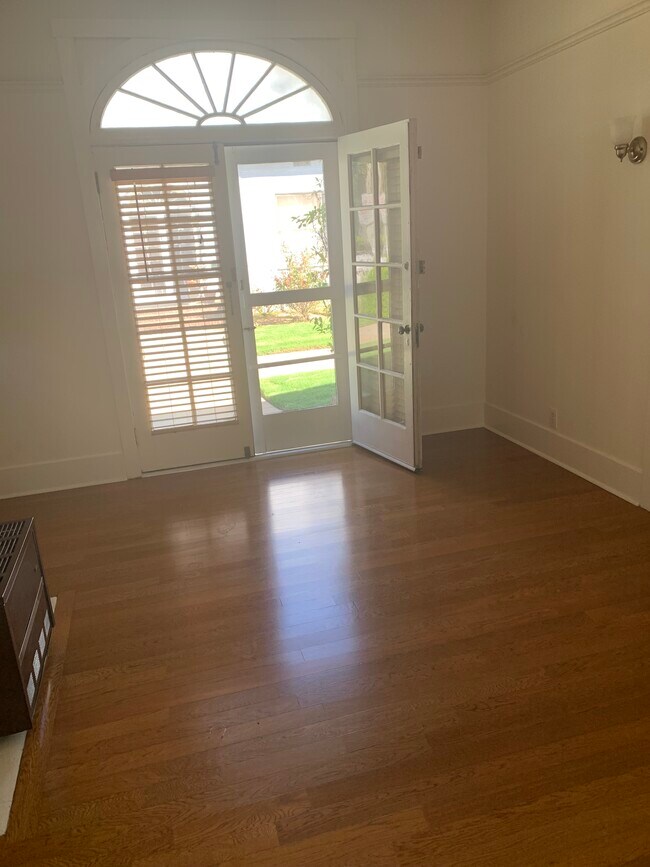 Photo - 410 N Euclid Ave Unit #1