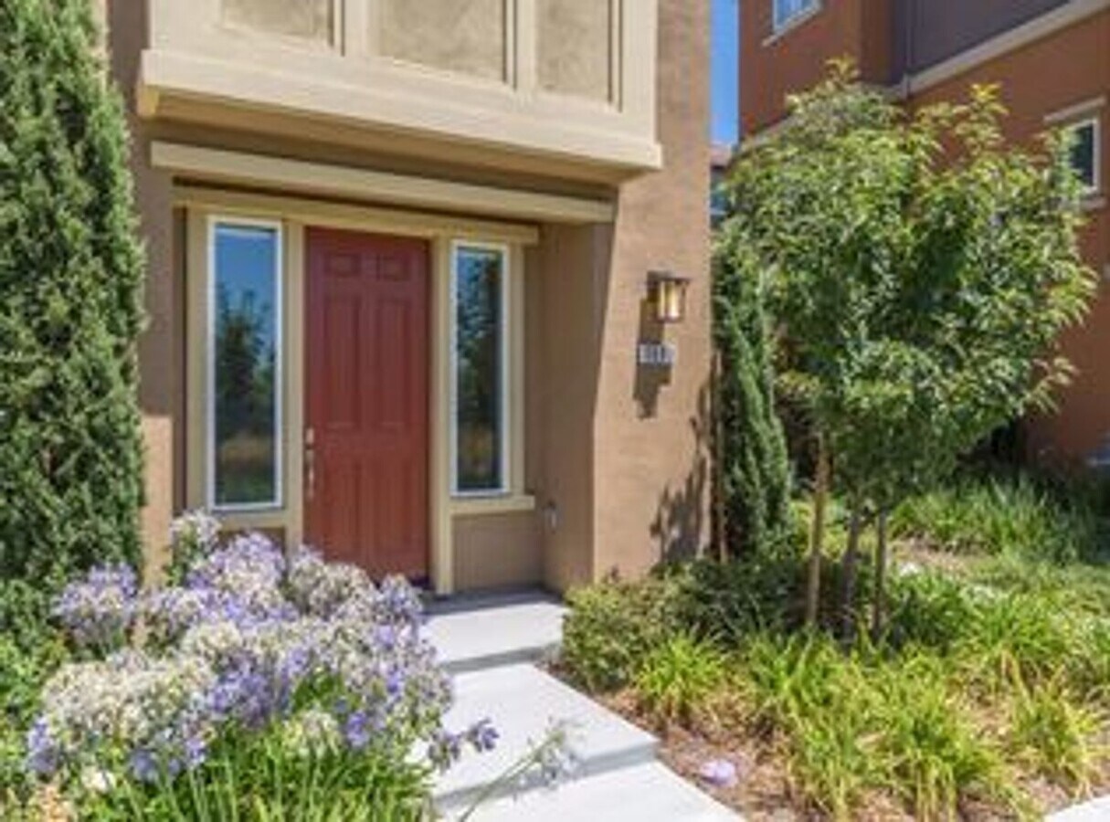 COMING SOON 3BR3BA - COMING SOON 3BR3BA