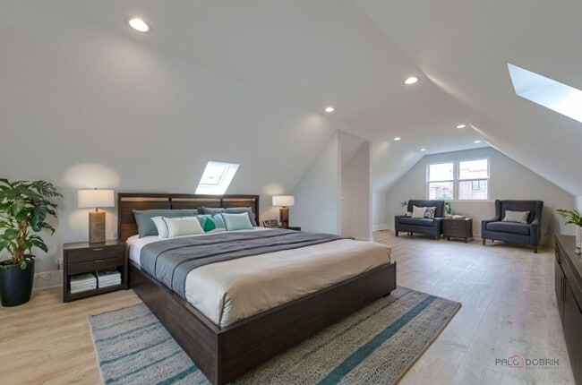 Photo - 1746 N California Ave Unit 1746 N California