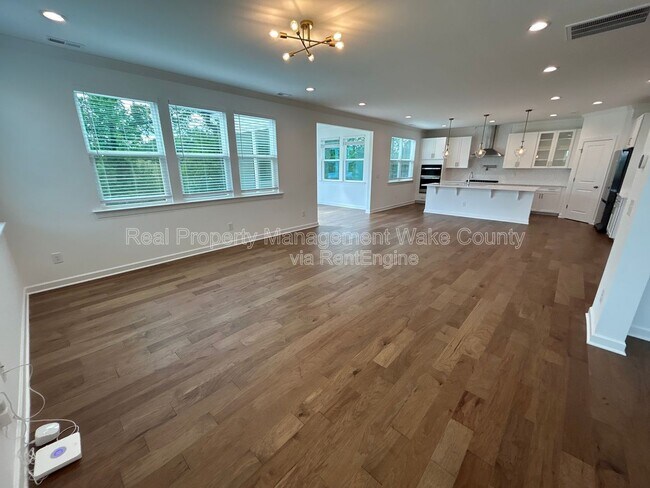 Photo - 156 Sargents St