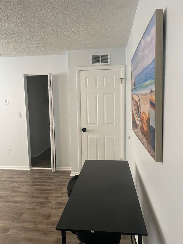 Photo - 3115 Marshall Dr