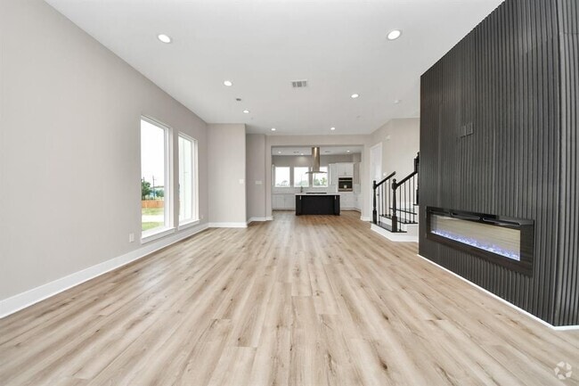 Building Photo - 3913 Griggs Rd Rental