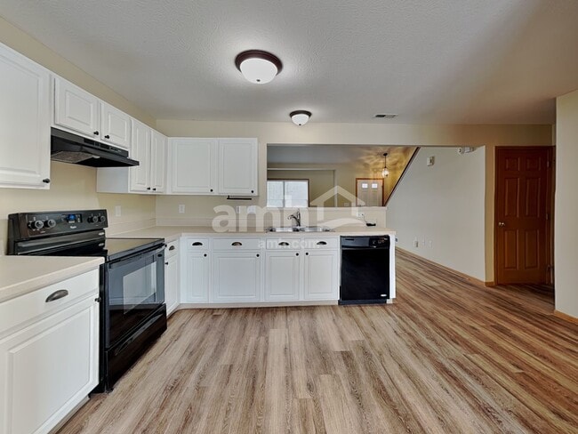 Photo - 3894 Snowshoe Ave