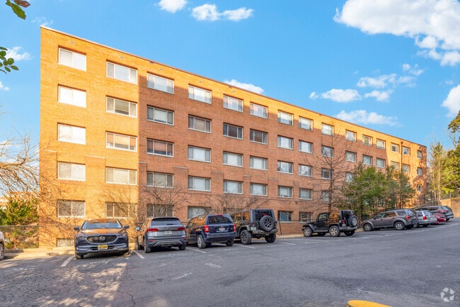 3900 Tunlaw Rd. Noroeste - 3900 Tunlaw Rd NW