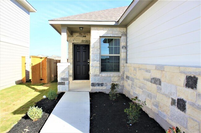 Photo - 152 Old Stagecoach Rd