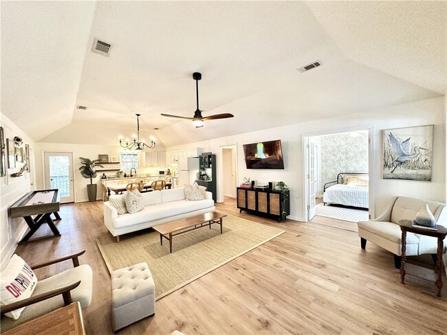 Photo - 1210 Bienville Blvd