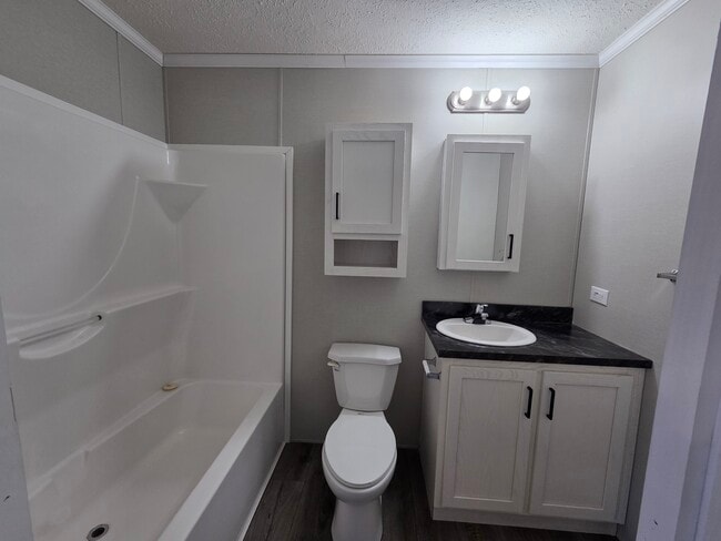 Photo - 82 Nettie Ave