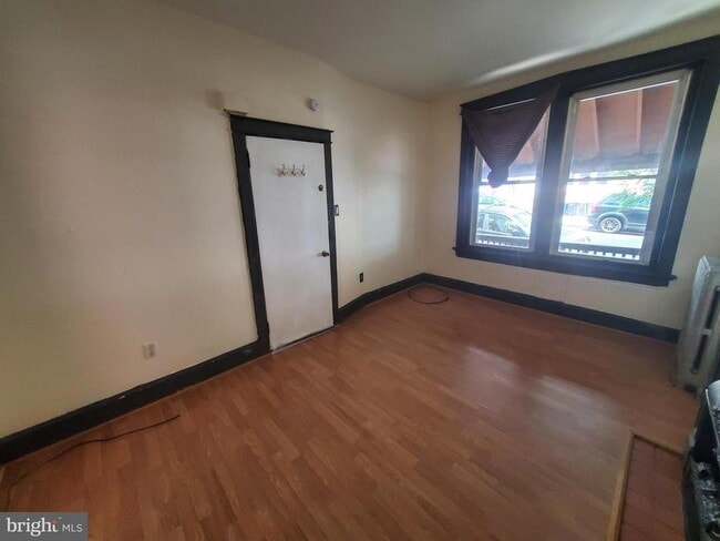 Building Photo - 20 S 10th St Unit 1
