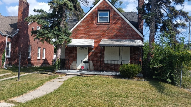 Building Photo - 18000 Tracey St Rental