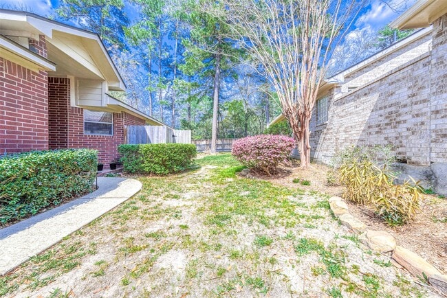 Photo - 134 E Foxbriar Forest Cir