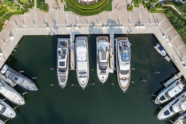 3500 Isla Blvd. - Mediterranean Village