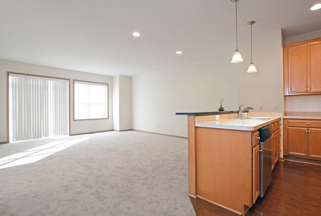 Photo - 2 Level Townhome in Maple Grove!