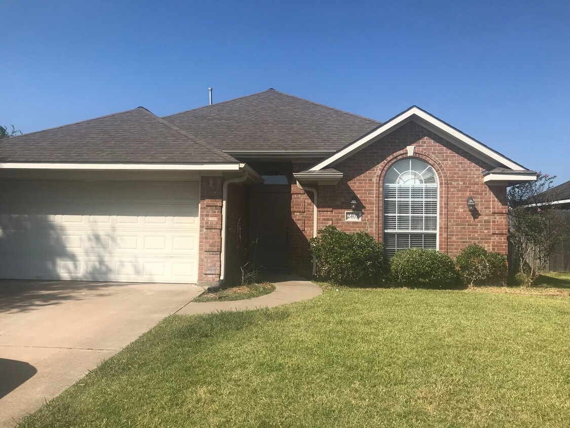 Beautiful home available 7/21/2025! - Beautiful home available 7/21/2025!