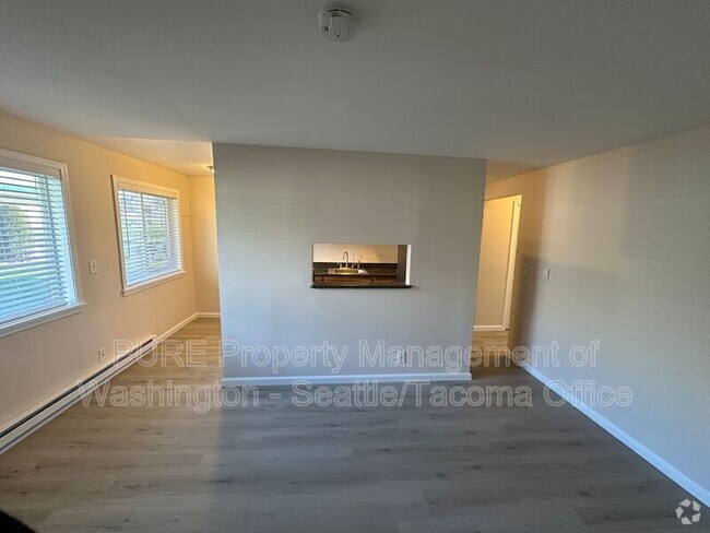 Building Photo - 5207 11th Ave NW Rental