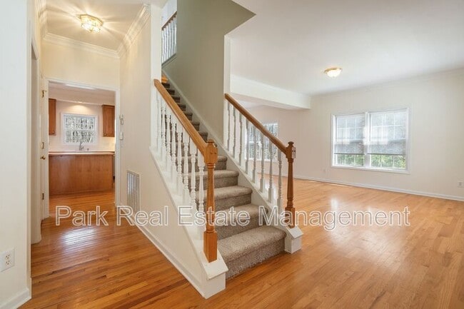 Photo - 420 New Parkside Dr